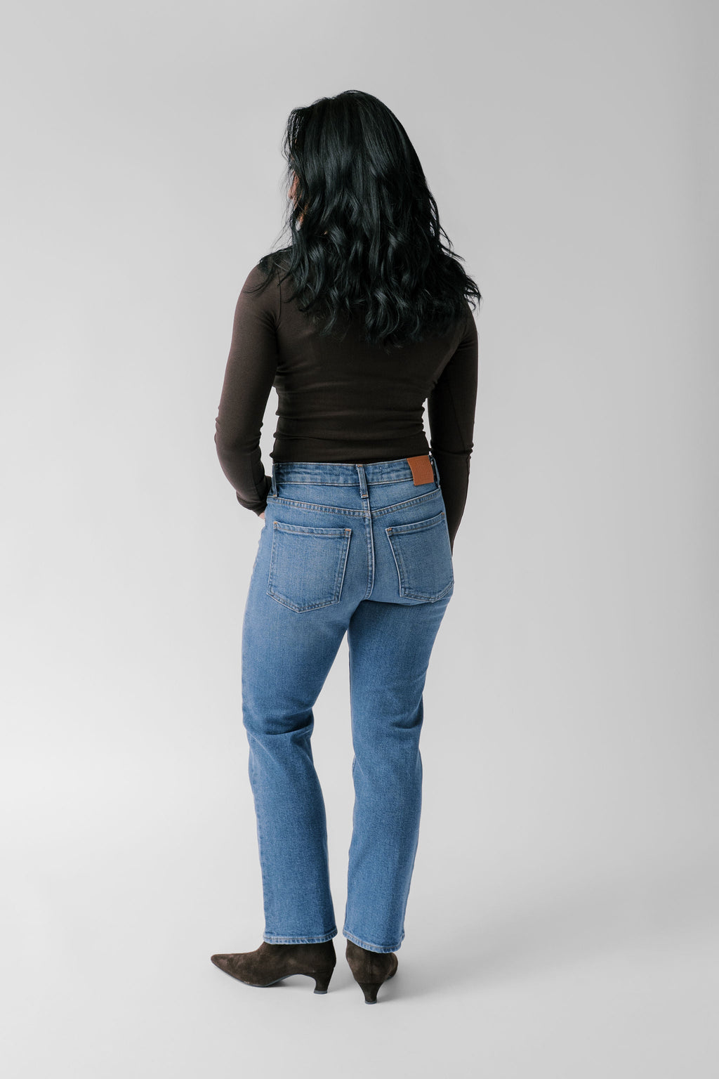 Nelle Atelier Petite Cropped Straight Jean - The Gabi in Royal